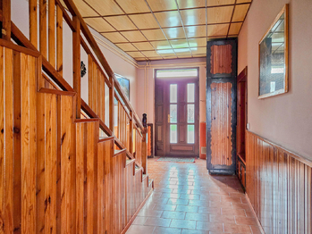 Chodba 1.NP - Prodej domu 278 m², Prostějovičky