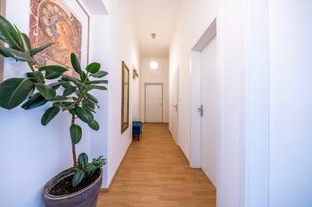 Předsíň - Pronájem bytu 3+kk v osobním vlastnictví 80 m², Praha 8 - Libeň