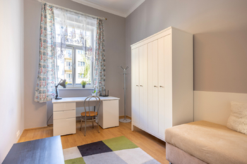 Druhá ložnice / Pracovna - Pronájem bytu 3+kk v osobním vlastnictví 80 m², Praha 8 - Libeň