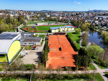 součást sportovních areálů ... - Prodej pozemku 2518 m², Havlíčkův Brod 