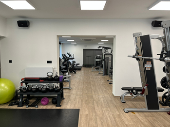 Pronájem obchodních prostor 206 m², Zubří