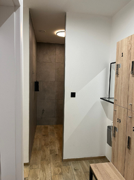 Pronájem obchodních prostor 206 m², Zubří