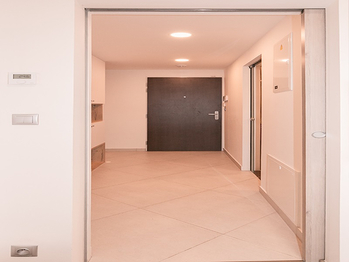 Pronájem bytu 1+kk v osobním vlastnictví 39 m², Praha 9 - Libeň