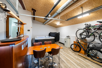 společenská místnost - Prodej domu 233 m², Dobroměřice