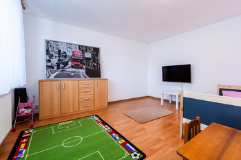 pokoj - Prodej domu 233 m², Dobroměřice