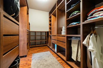 šatna - Prodej domu 233 m², Dobroměřice