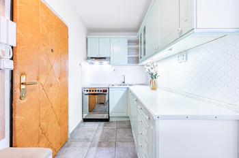 Pronájem bytu 2+1 v osobním vlastnictví 43 m², Praha 4 - Michle