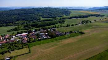 Prodej pozemku 4906 m², Chyňava