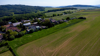 Prodej pozemku 4906 m², Chyňava