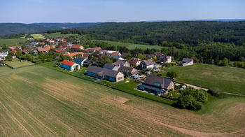Vizualizace - Prodej pozemku 4906 m², Chyňava