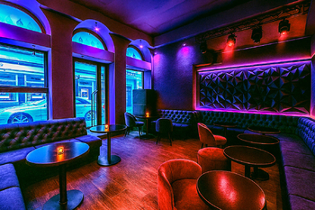 Pronájem obchodních prostor 181 m², Praha 1 - Nové Město