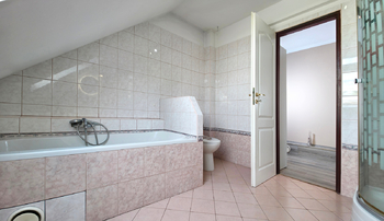Prodej domu 160 m², Tišice