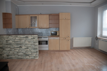 Byt 2 kuchyně - Prodej nájemního domu 549 m², Úpice