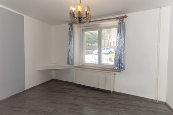 Byt 4 pokoj - Prodej nájemního domu 549 m², Úpice