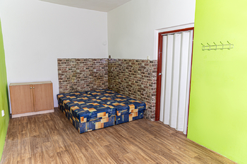 Byt 4 pokoj - Prodej nájemního domu 549 m², Úpice