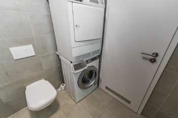 Prodej bytu 2+kk v osobním vlastnictví 51 m², Praha 8 - Karlín