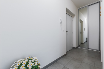 Prodej bytu 2+kk v osobním vlastnictví 51 m², Praha 8 - Karlín
