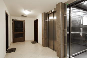 Prodej bytu 1+kk v osobním vlastnictví 40 m², Praha 3 - Žižkov