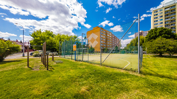 Prodej bytu 3+kk Horní Pořernice_okolí - Prodej bytu 3+kk v osobním vlastnictví 80 m², Praha 9 - Horní Počernice