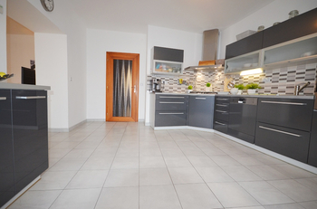 Prodej domu 200 m², Slaný