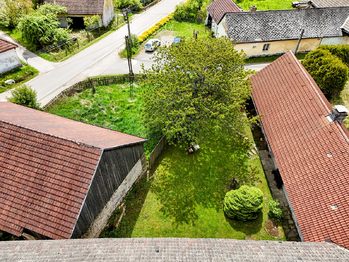 uzavřený dvorek ... - Prodej domu 110 m², Střítež