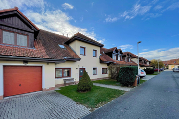 Prodej garáže 26 m², Jesenice