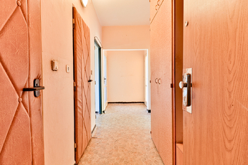 +420 739 604 767 I www.vaclavadamcik.cz I vaclav.adamcik@re-max.cz - Prodej bytu 3+1 v družstevním vlastnictví 81 m², Orlová
