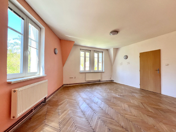 Prodej bytu 2+1 v osobním vlastnictví 73 m², Dalovice