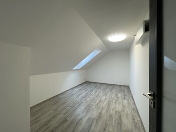 Pronájem domu 161 m², Úvaly