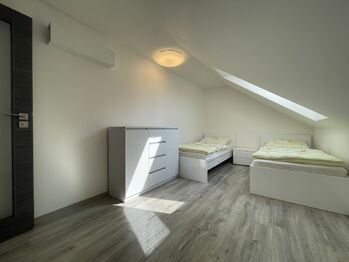 Pronájem domu 161 m², Úvaly