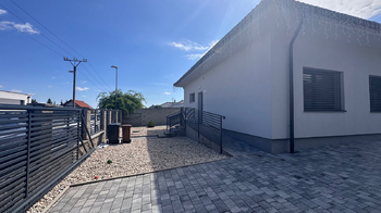 Pronájem domu 161 m², Úvaly