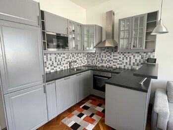 Pronájem bytu 2+kk v osobním vlastnictví 51 m², Praha 4 - Nusle