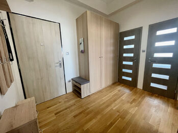 Pronájem bytu 2+kk v osobním vlastnictví 51 m², Praha 4 - Nusle