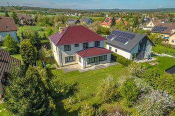 Prodej domu 271 m², Svárov