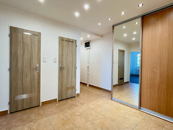 Pronájem bytu 3+1 v osobním vlastnictví 64 m², Praha 4 - Chodov