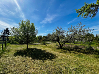 Prodej pozemku 573 m², Hradec Králové