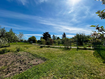 Prodej pozemku 573 m², Hradec Králové