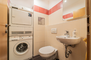 Prodej bytu 3+kk v osobním vlastnictví 62 m², Praha 6 - Dejvice