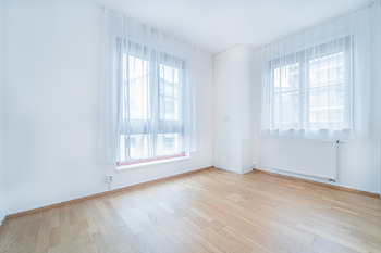 Prodej bytu 3+kk v osobním vlastnictví 62 m², Praha 6 - Dejvice