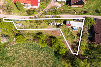 Prodej pozemku 789 m², Náchod