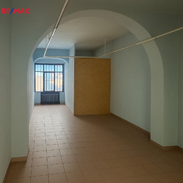 Pronájem obchodních prostor 79 m², Napajedla