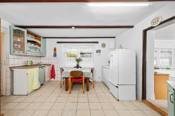kuchyně - Prodej domu 80 m², Bečice