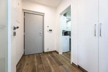 Pronájem bytu 3+kk v osobním vlastnictví 125 m², Praha 10 - Vršovice