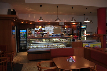 Cukrárna - Prodej ubytovacího zařízení 2735 m², Otrokovice