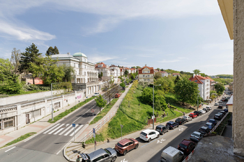 Prodej bytu 2+kk v osobním vlastnictví 50 m², Praha 8 - Libeň