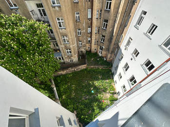 Prodej bytu 2+kk v osobním vlastnictví 50 m², Praha 8 - Libeň