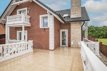 Pronájem domu 228 m², Králův Dvůr