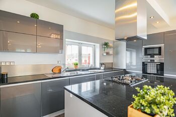 Pronájem domu 228 m², Králův Dvůr