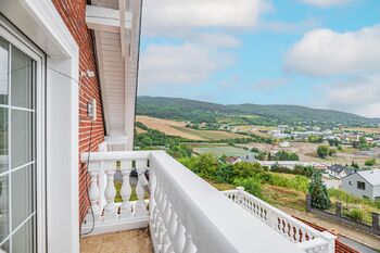 Pronájem domu 228 m², Králův Dvůr