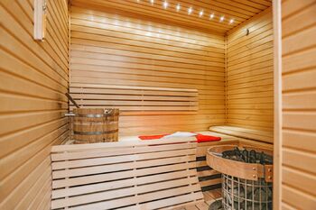 Pronájem domu 228 m², Králův Dvůr